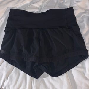 High rise lululemon shorts in black